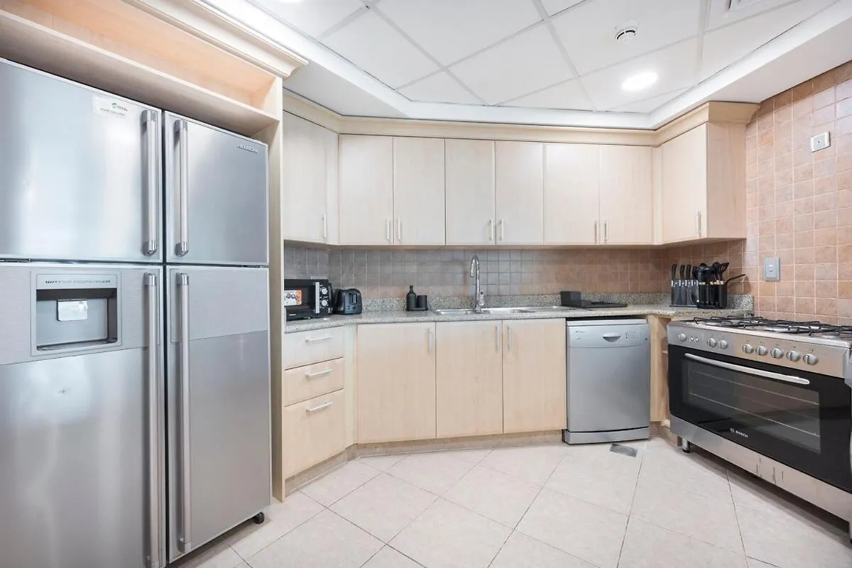 3-Bed Apartment Sleeps 7 In Palm Jumeirah Dubai United Arab Emirates