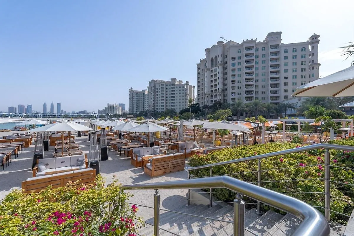 3-Bed Apartment Sleeps 7 In Palm Jumeirah Dubai 0*,  United Arab Emirates